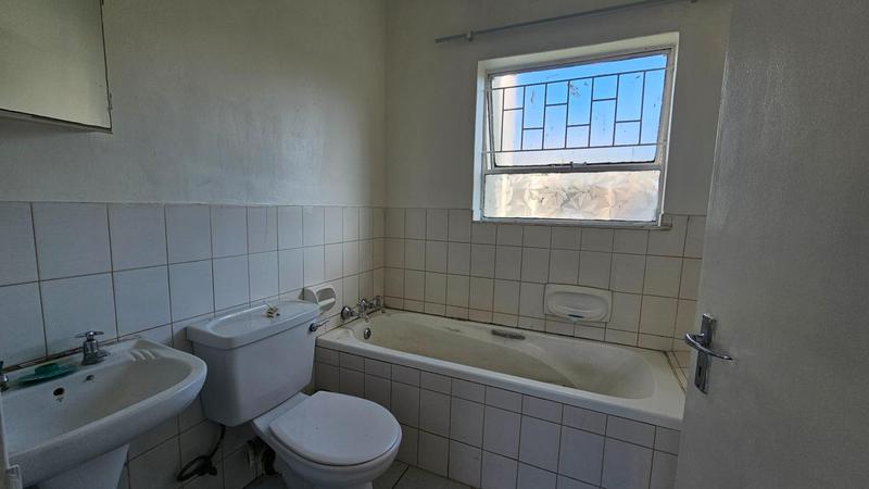 3 Bedroom Property for Sale in Glenanda Gauteng