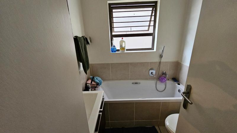 2 Bedroom Property for Sale in Bryanston Gauteng