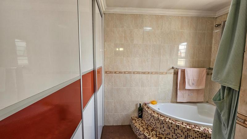3 Bedroom Property for Sale in Vosloorus Ext 6 Gauteng