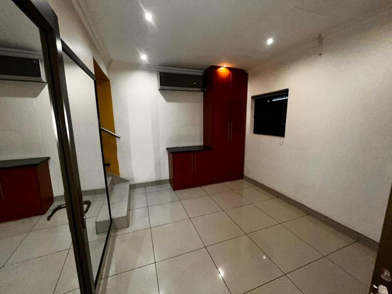 4 Bedroom Property for Sale in Zakariyya Park Gauteng