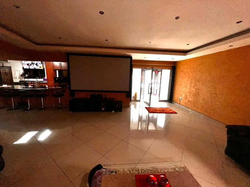 4 Bedroom Property for Sale in Zakariyya Park Gauteng