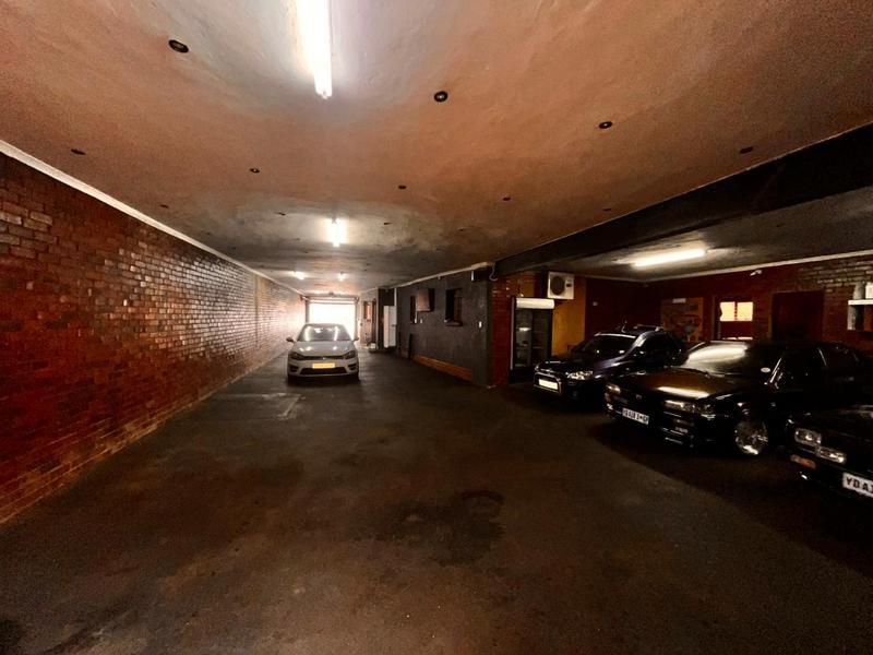 4 Bedroom Property for Sale in Zakariyya Park Gauteng