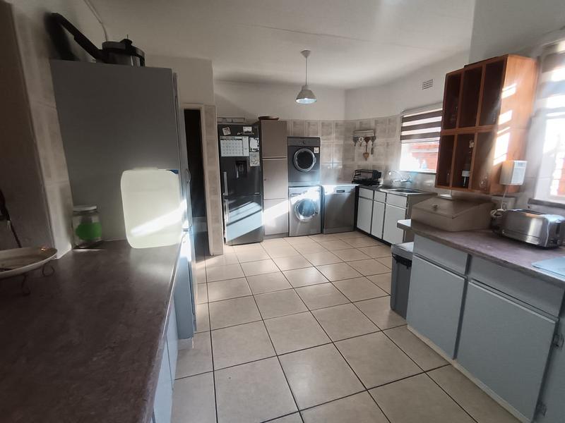 To Let 3 Bedroom Property for Rent in Petersfield Gauteng