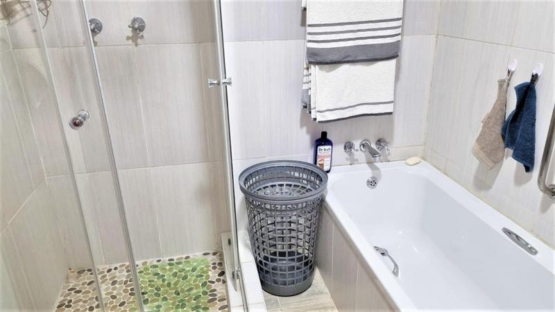 4 Bedroom Property for Sale in Selcourt Gauteng