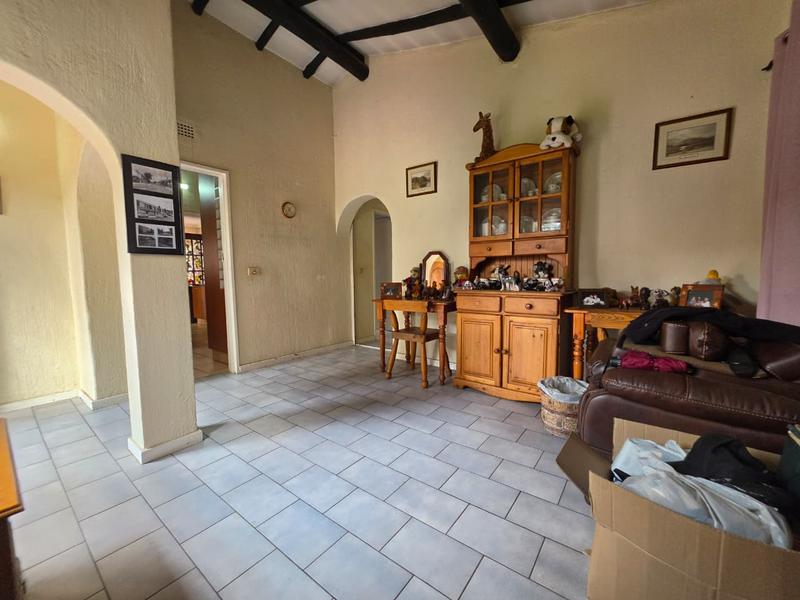 3 Bedroom Property for Sale in Brackendowns Gauteng