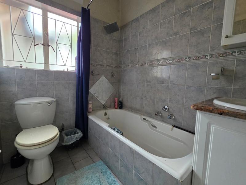 3 Bedroom Property for Sale in Brackendowns Gauteng