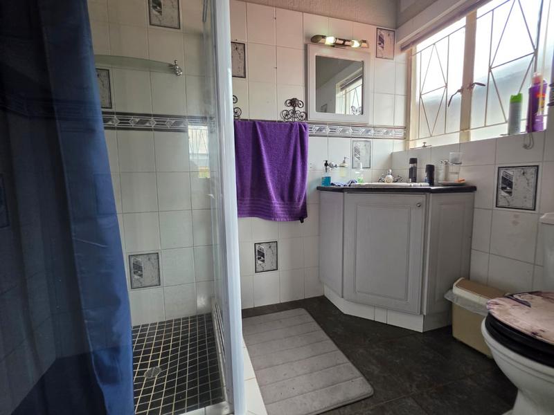 3 Bedroom Property for Sale in Brackendowns Gauteng