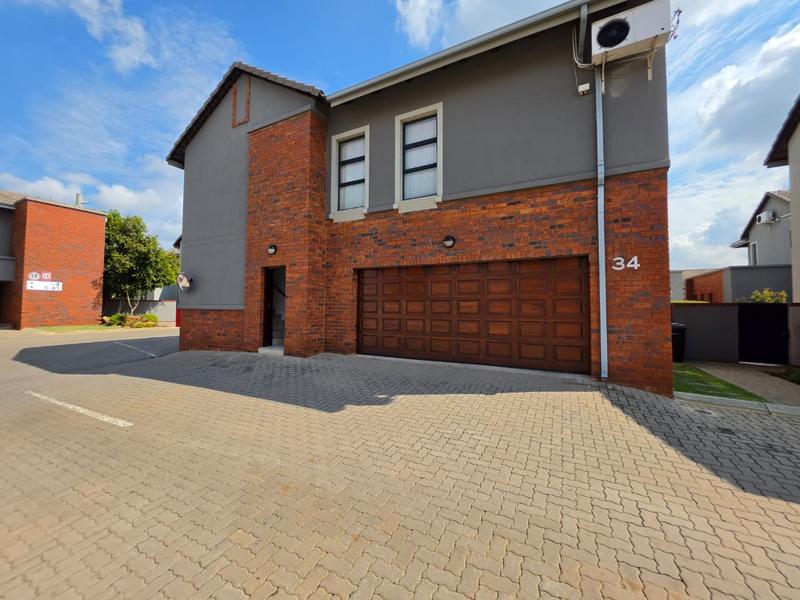3 Bedroom Property for Sale in Meyersdal Gauteng