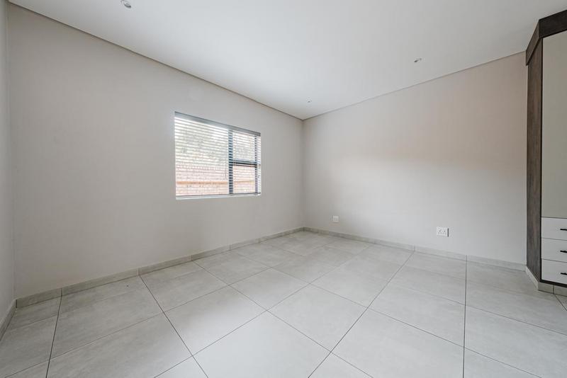 3 Bedroom Property for Sale in New Redruth Gauteng