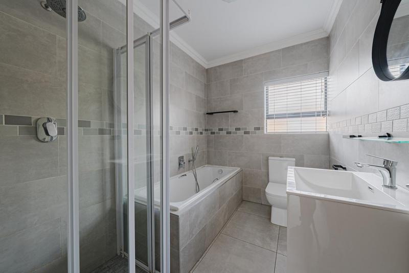 3 Bedroom Property for Sale in New Redruth Gauteng