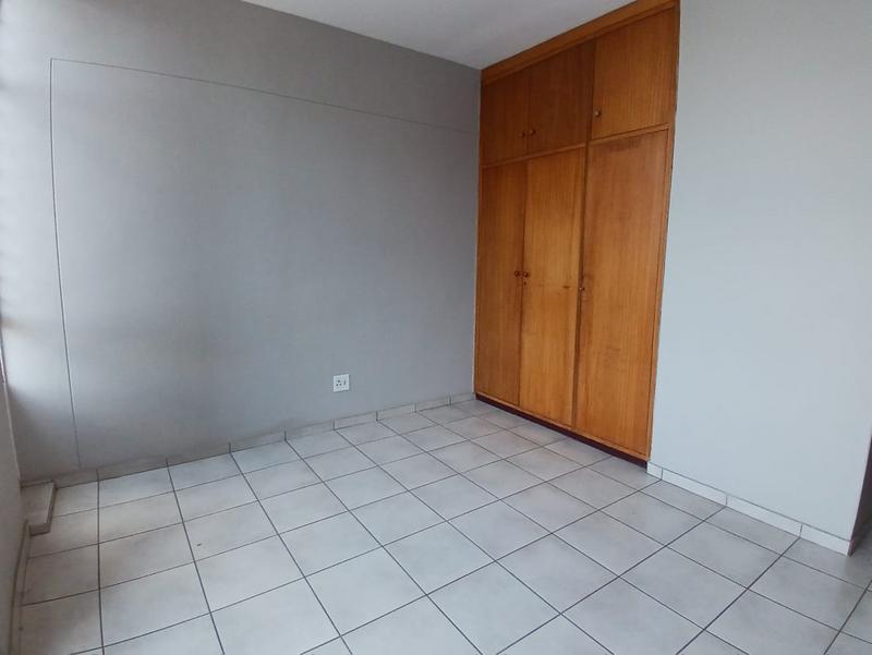 2 Bedroom Property for Sale in South Crest Gauteng