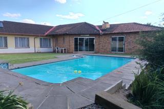 4 Bedroom Property for Sale in Verwoerdpark Gauteng