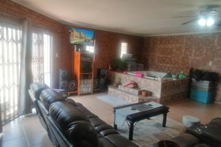 4 Bedroom Property for Sale in Verwoerdpark Gauteng