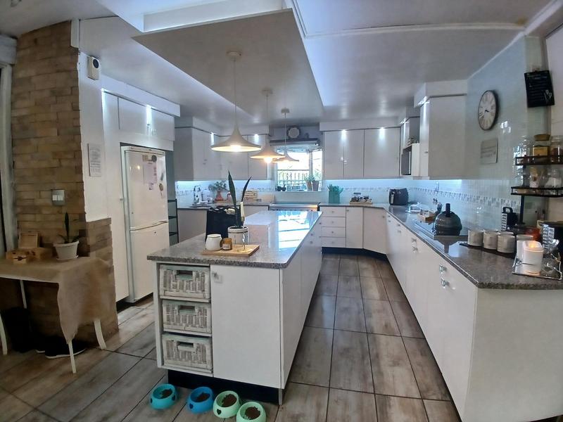 4 Bedroom Property for Sale in Bassonia Gauteng