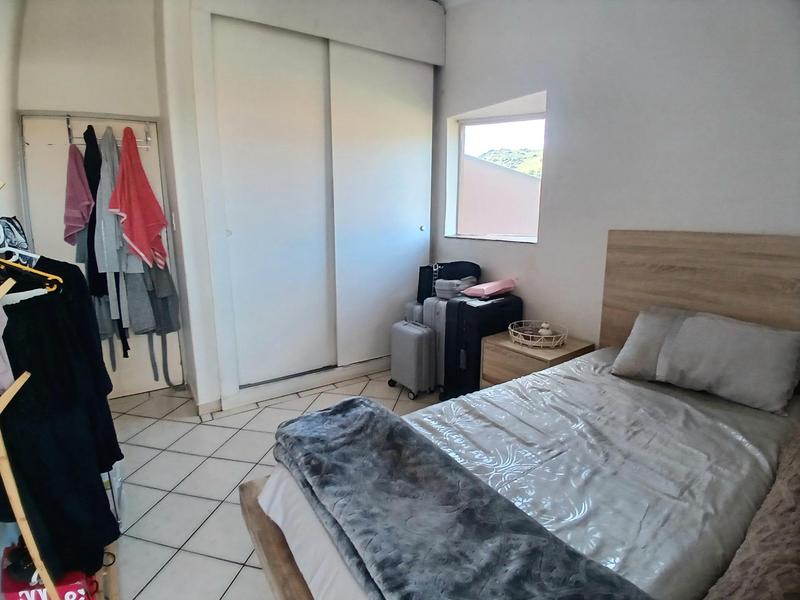 4 Bedroom Property for Sale in Bassonia Gauteng