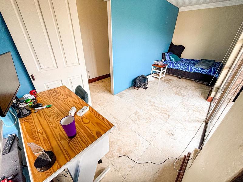 5 Bedroom Property for Sale in Ridgeway Gauteng