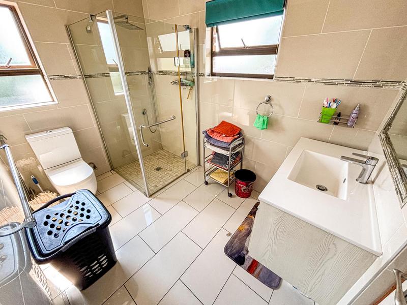 5 Bedroom Property for Sale in Ridgeway Gauteng