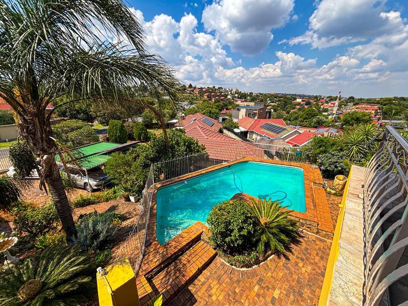 5 Bedroom Property for Sale in Ridgeway Gauteng