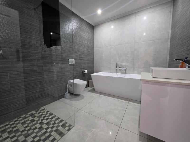 4 Bedroom Property for Sale in Hartzenbergfontein Gauteng