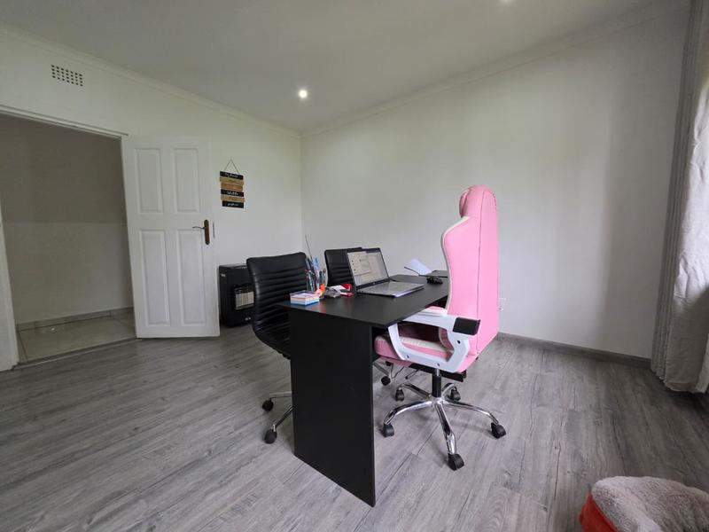 4 Bedroom Property for Sale in Hartzenbergfontein Gauteng