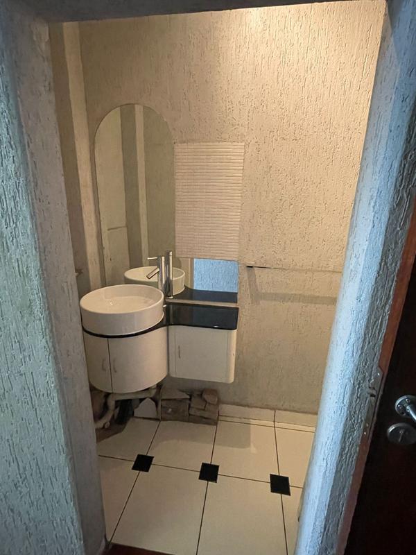 3 Bedroom Property for Sale in Killarney Gauteng