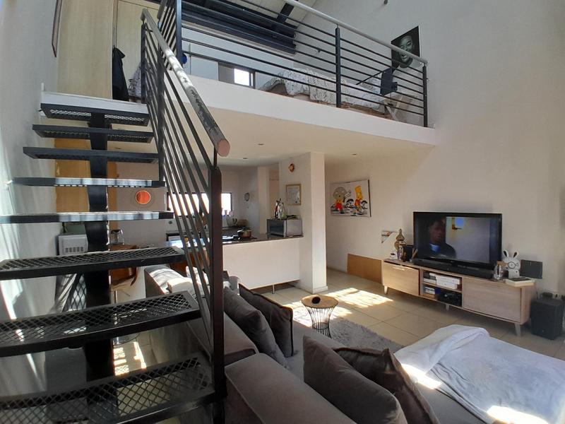 1 Bedroom Property for Sale in Rooihuiskraal North Gauteng