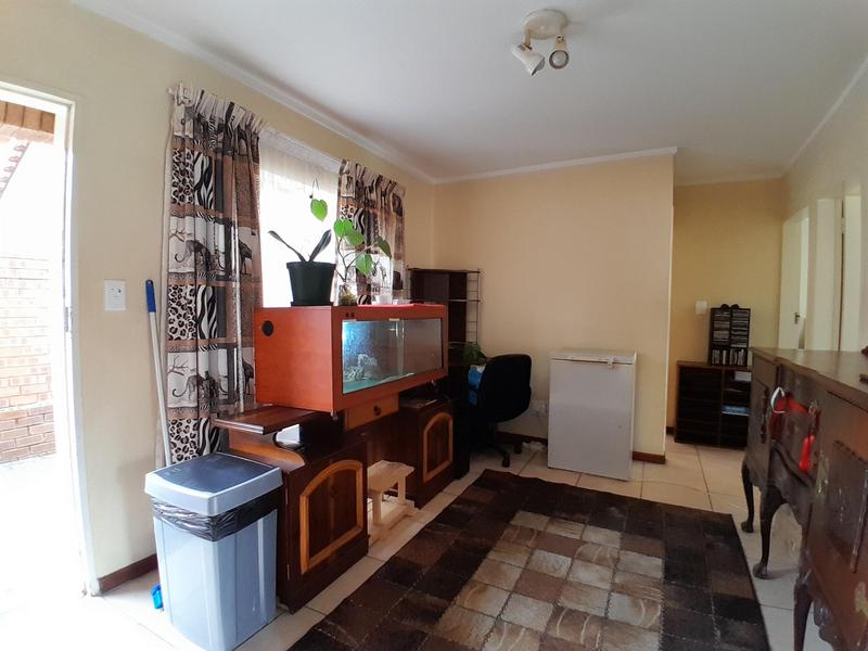 2 Bedroom Property for Sale in The Reeds Gauteng