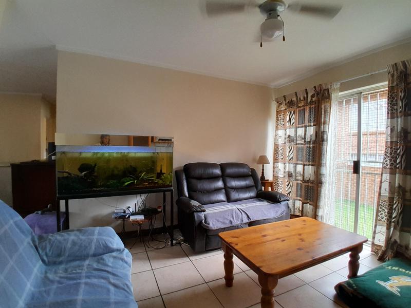 2 Bedroom Property for Sale in The Reeds Gauteng