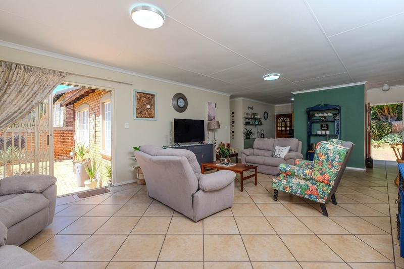 3 Bedroom Property for Sale in Amorosa Gauteng