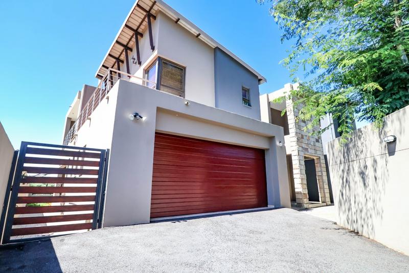 4 Bedroom Property for Sale in Copperleaf Estate Gauteng