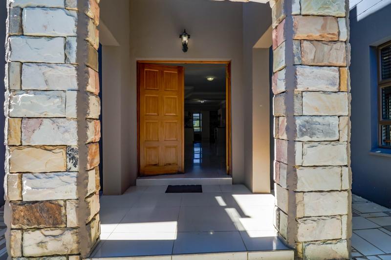 4 Bedroom Property for Sale in Copperleaf Estate Gauteng
