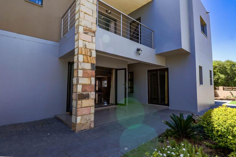4 Bedroom Property for Sale in Copperleaf Estate Gauteng