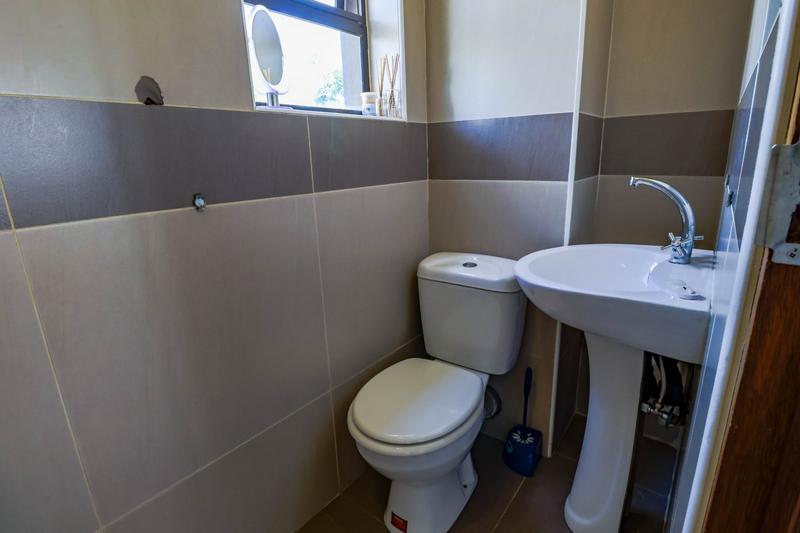 4 Bedroom Property for Sale in Copperleaf Estate Gauteng