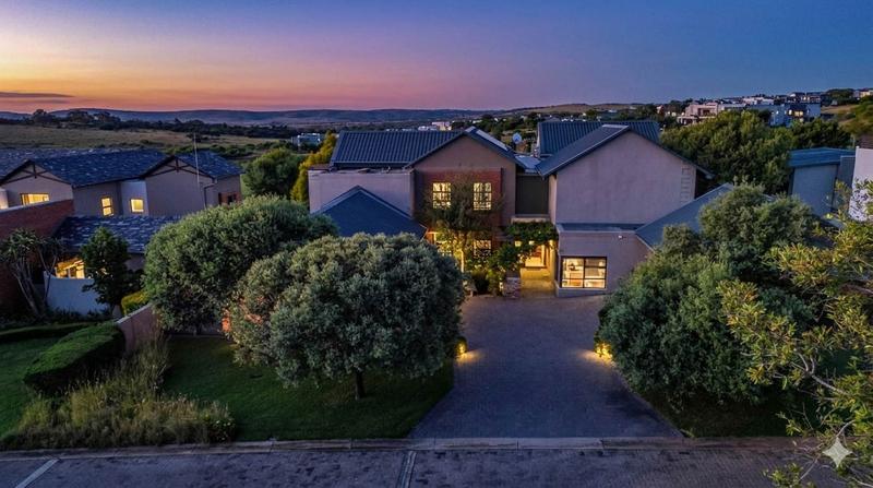 4 Bedroom Property for Sale in Copperleaf Estate Gauteng