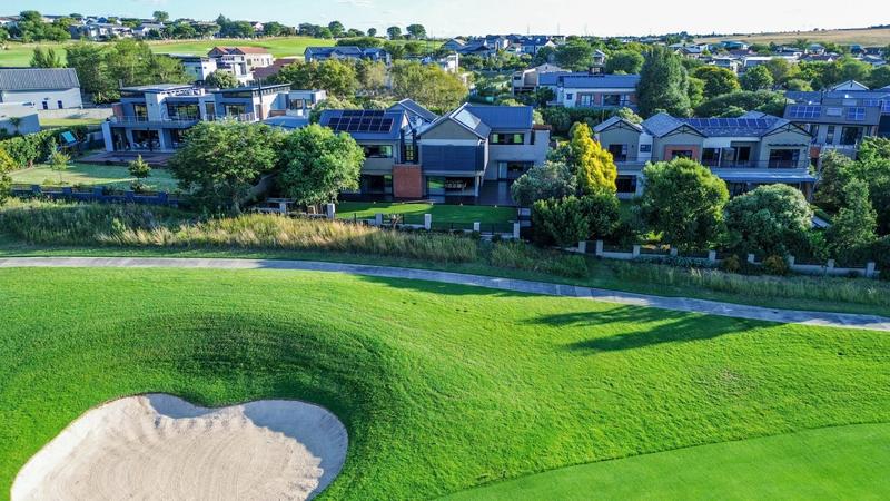 4 Bedroom Property for Sale in Copperleaf Estate Gauteng