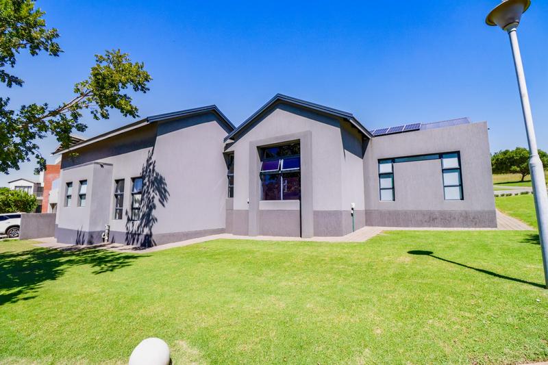 4 Bedroom Property for Sale in Copperleaf Estate Gauteng