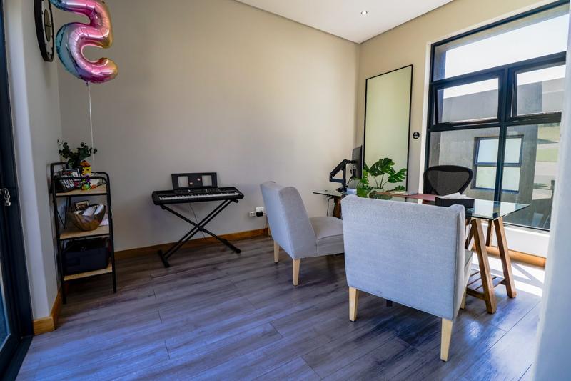 4 Bedroom Property for Sale in Copperleaf Estate Gauteng