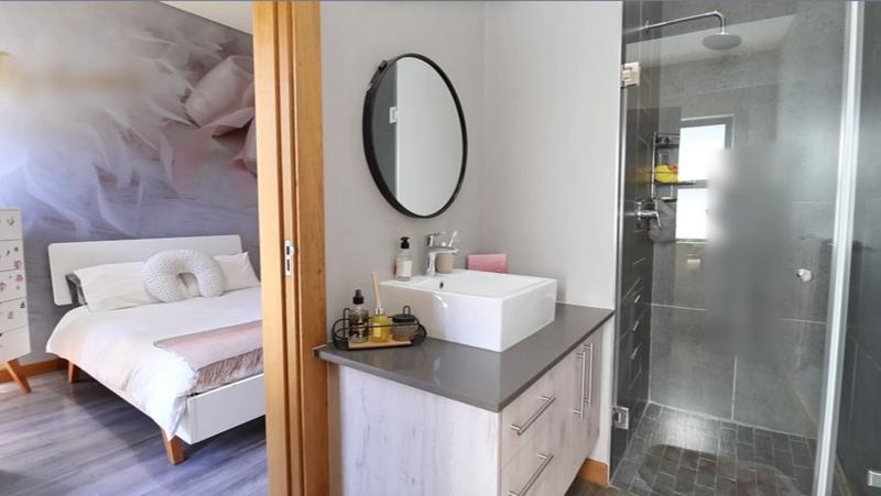 4 Bedroom Property for Sale in Copperleaf Estate Gauteng