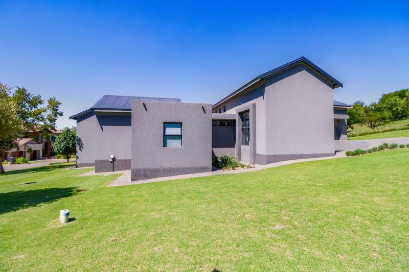 4 Bedroom Property for Sale in Copperleaf Estate Gauteng