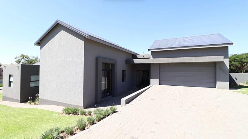 4 Bedroom Property for Sale in Copperleaf Estate Gauteng