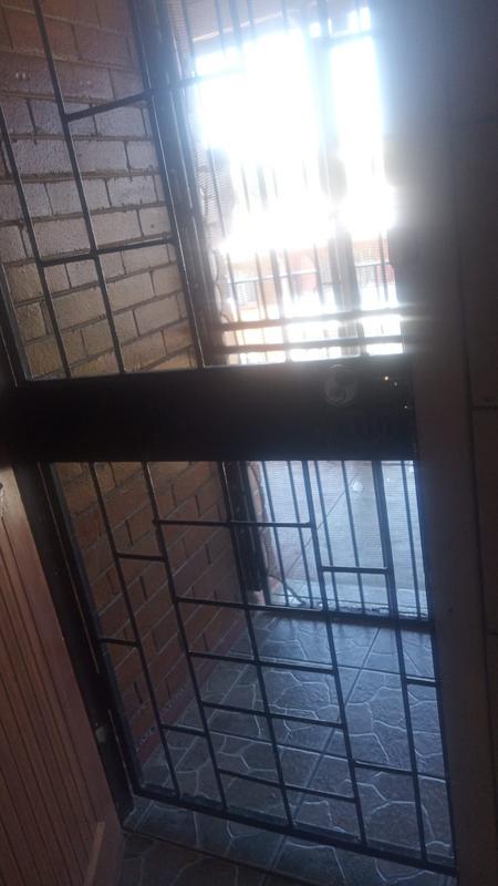 2 Bedroom Property for Sale in Bellavista Estates Gauteng