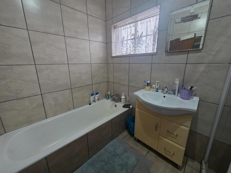 4 Bedroom Property for Sale in Parkdene Gauteng