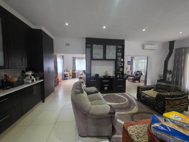 4 Bedroom Property for Sale in Parkdene Gauteng