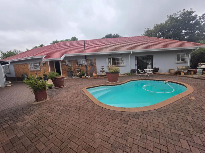 4 Bedroom Property for Sale in Parkdene Gauteng