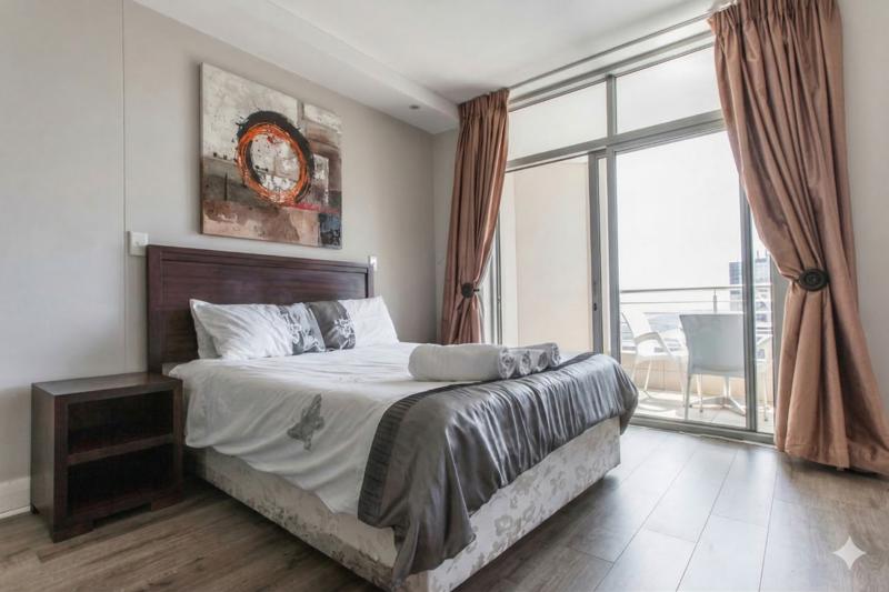 To Let 3 Bedroom Property for Rent in Sandown Gauteng