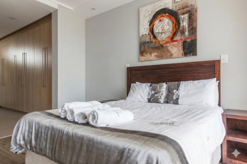 To Let 3 Bedroom Property for Rent in Sandown Gauteng