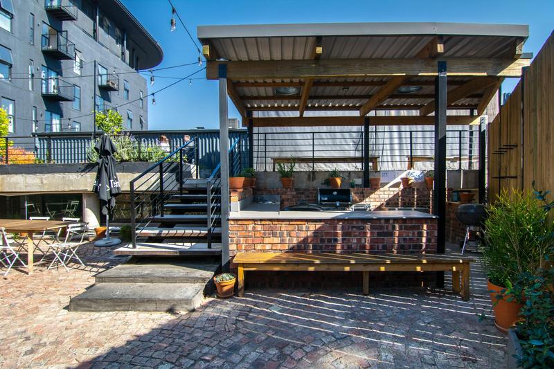 1 Bedroom Property for Sale in Sandown Gauteng