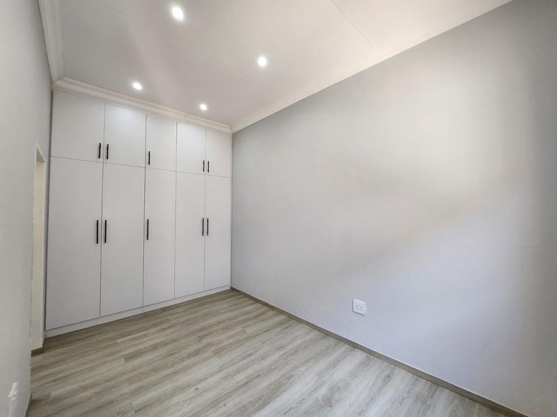 1 Bedroom Property for Sale in Selection Park Gauteng