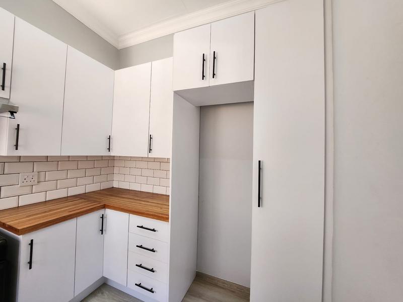 1 Bedroom Property for Sale in Selection Park Gauteng