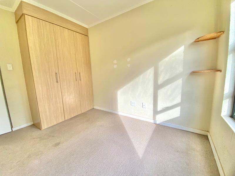 1 Bedroom Property for Sale in Beverley Gauteng